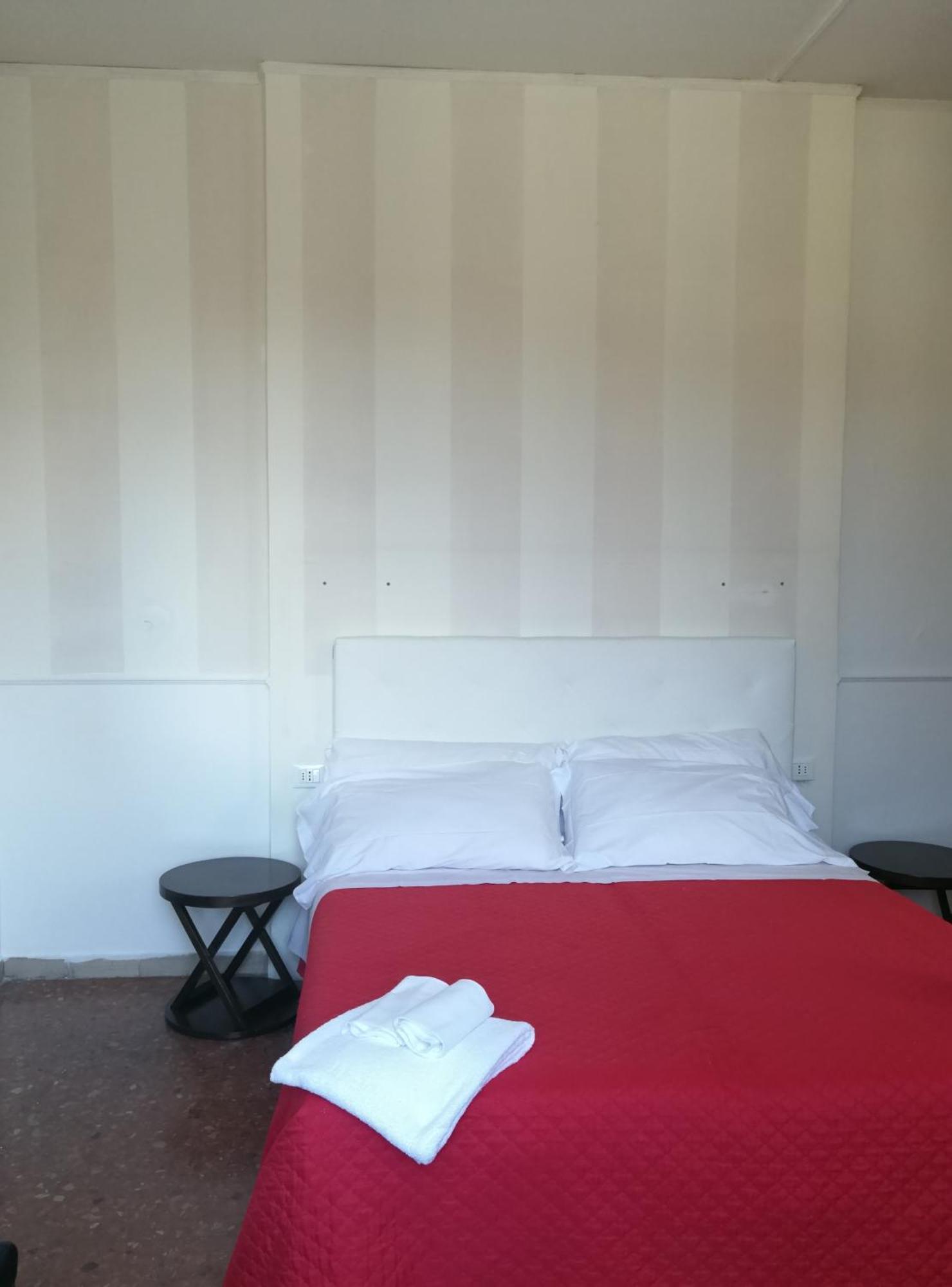 Duomo View Bed & Breakfast Florence Room photo
